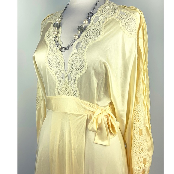 Vintage Lily of France Peignoir Yellow Rosa Puleo Szule  NWT size Medium - Picture 7 of 16